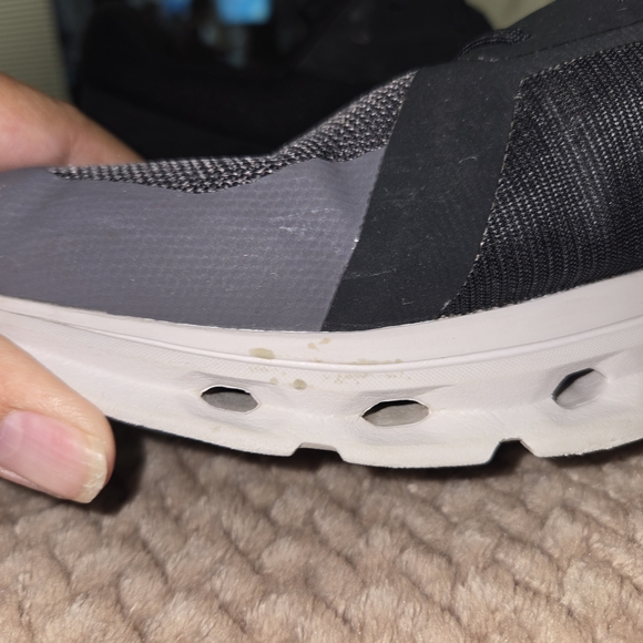 On Running Men's Gray and Black Cloud Sneakers - Picture 10 of 15